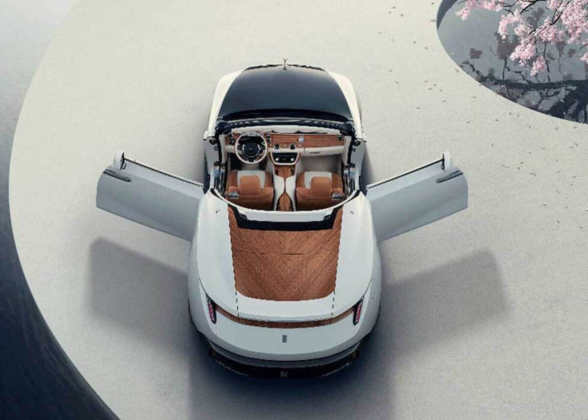خودروی فوق‌لوکس رولزرویس با طراحی بی‌نظیر + تصاویر