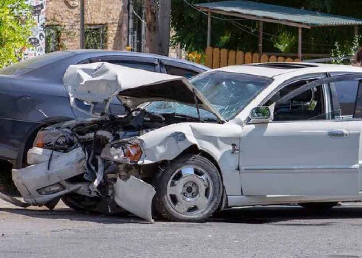 زنان بیش از مردان در تصادفات رانندگی آسیب‌پذیر هستند