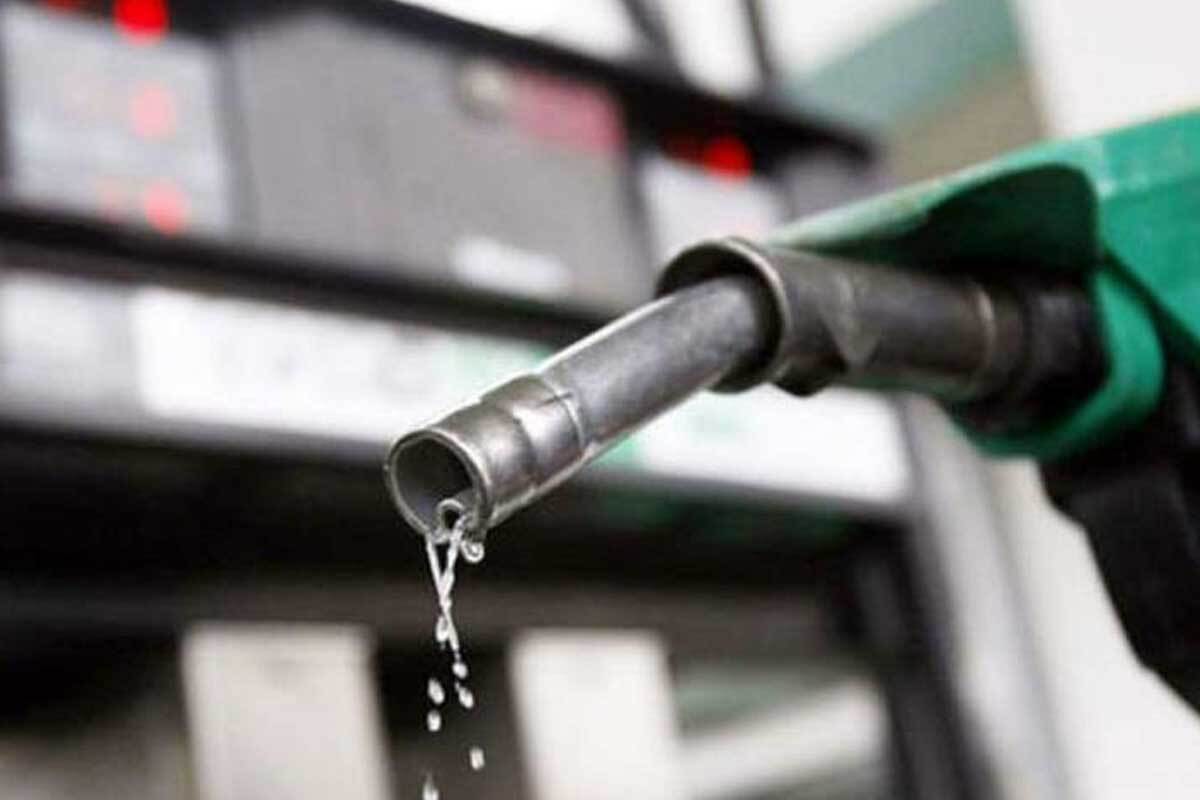 ۴ دلیل ناترازی بنزین؛ از خودرو‌های داخلی تا قاچاق سوخت
