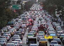 ترافیک تهران تحت فشار خودروهای غیربومی؛ لزوم ایجاد پارکینگ‌ در ورودی شهر منبع سایت کارنا