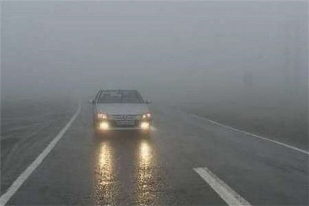 بارش برف و باران و لغزندگی جاده کرج - چالوس