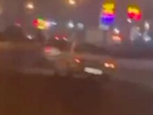 ویدئوی پربازدیدِ رانندگی خطرناک با پیکان! منبع سایت کارنا