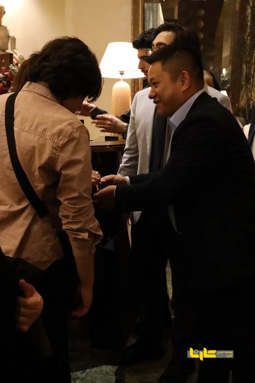 دورهمی مکث موتور با حضور خانواده‌های مشتریان