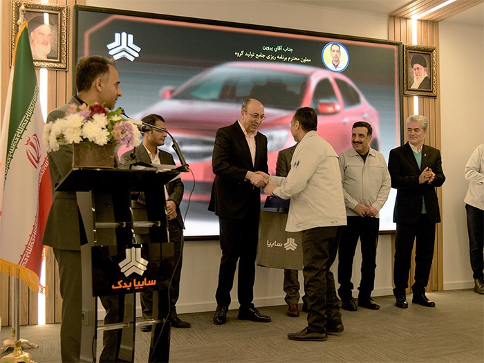 بدون سودآوری پایدار، پژوهش و توسعه در صنعت خودرو ممکن نیست/ تحقیق و توسعه در صنعت خودرو سهم کمتر از یک درصد دارد