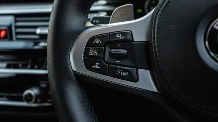 ۵ ویژگی در خودرو‌های جدید که تقریبا هیچ‌کس از آنها استفاده نمی‌کند