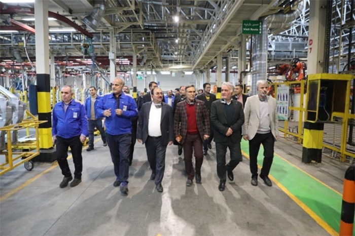 استقبال نمایندگان مجلس از برنامه‌های ایران‌خودرو در توسعه خودرو‌های هیبریدی