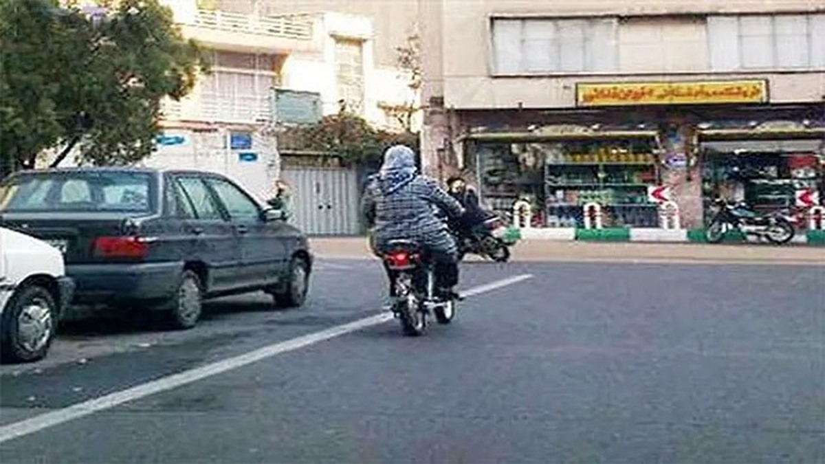 ابعاد حقوقی صدور گواهینامه موتورسیکلت برای بانوان