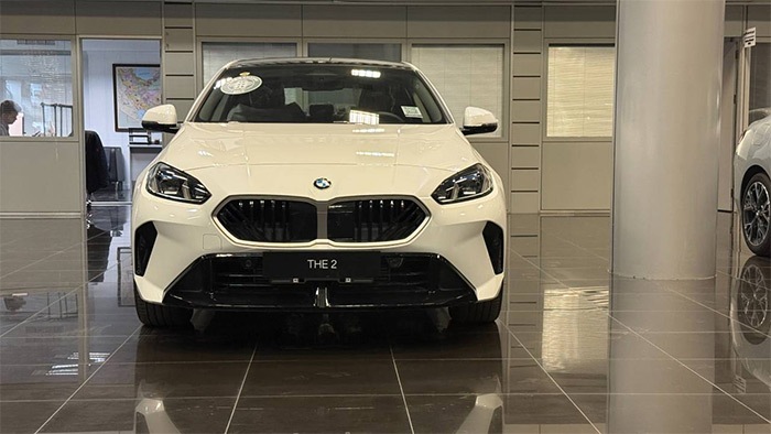 فروش فوری BMW ۲۲۵ L M Sport با تحویل ۱۵ روزه توسط پرشیا خودرو