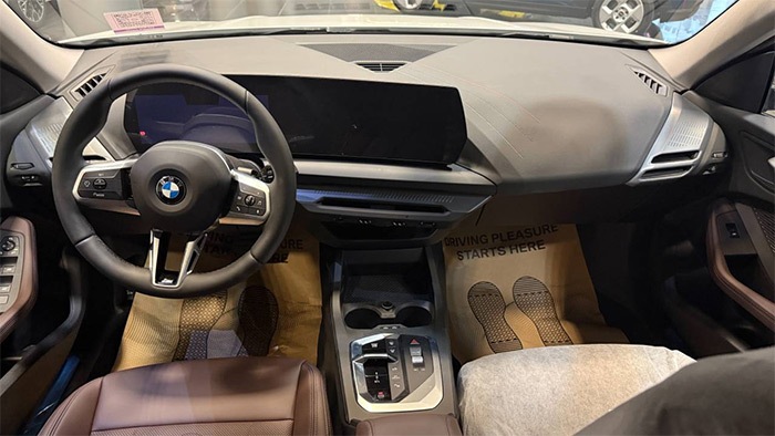 فروش فوری BMW ۲۲۵ L M Sport با تحویل ۱۵ روزه توسط پرشیا خودرو