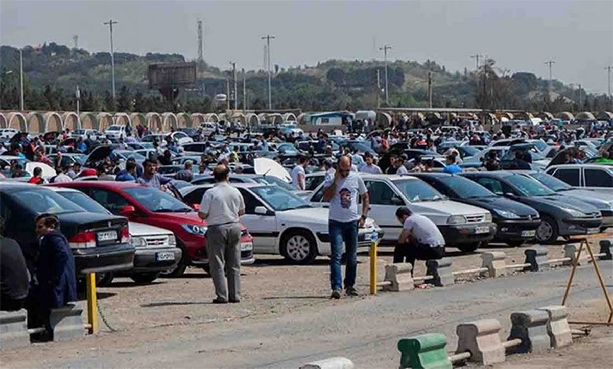 چرا تقاضای خرید خودرو کم نمی شود؟