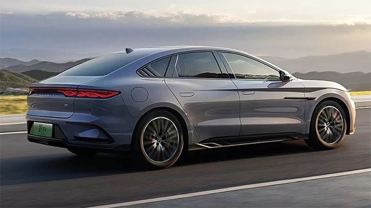 قیمت جدید ۸ خودرو وارداتی منتشر شد (بهمن ۱۴۰۴)