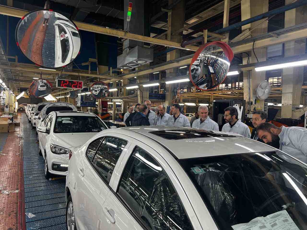 بازدید مدیرعامل گروه خودروسازی سایپا از خطوط تولید