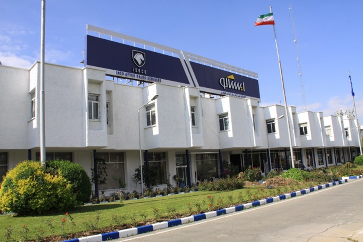 خدمت‌رسانی نمایندگی‌ها و امداد ایران‌خودرو به مشتریان در تعطیلات تابستانی