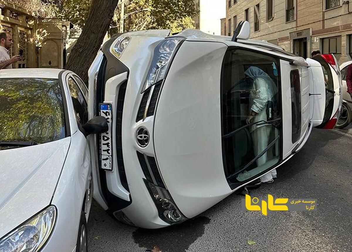ببینید لحظه عجیب دستی کشیدن و چپ کردن این خودرو!