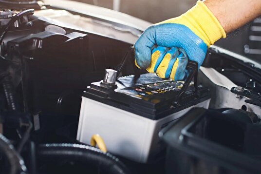 علت خرابی باتری ماشین چیست؟
