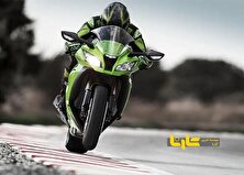 فیلم عجیب ترین صحنه تعقیب و گریز پلیس با موتورسوار در سرعت 225 کیلومتر منبع سایت کارنا