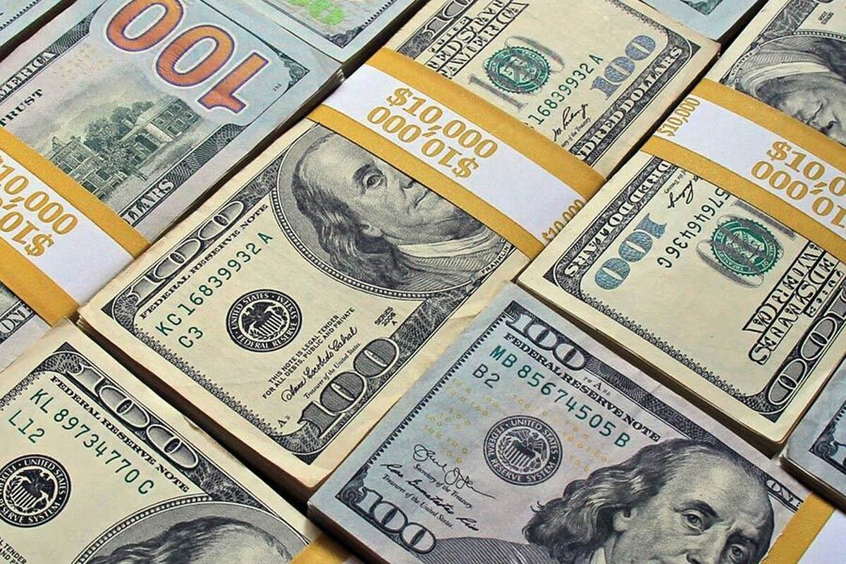 وضعیت خرید و فروش دلار در بازار آزاد