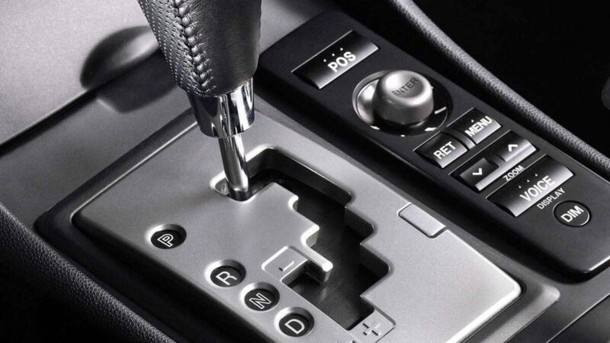 اشتباهات رایج رانندگان خودروهای اتوماتیک