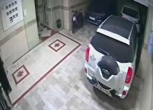فیلم لحظه عجیب سرقت موتور سیکلت از منزلی در تهران