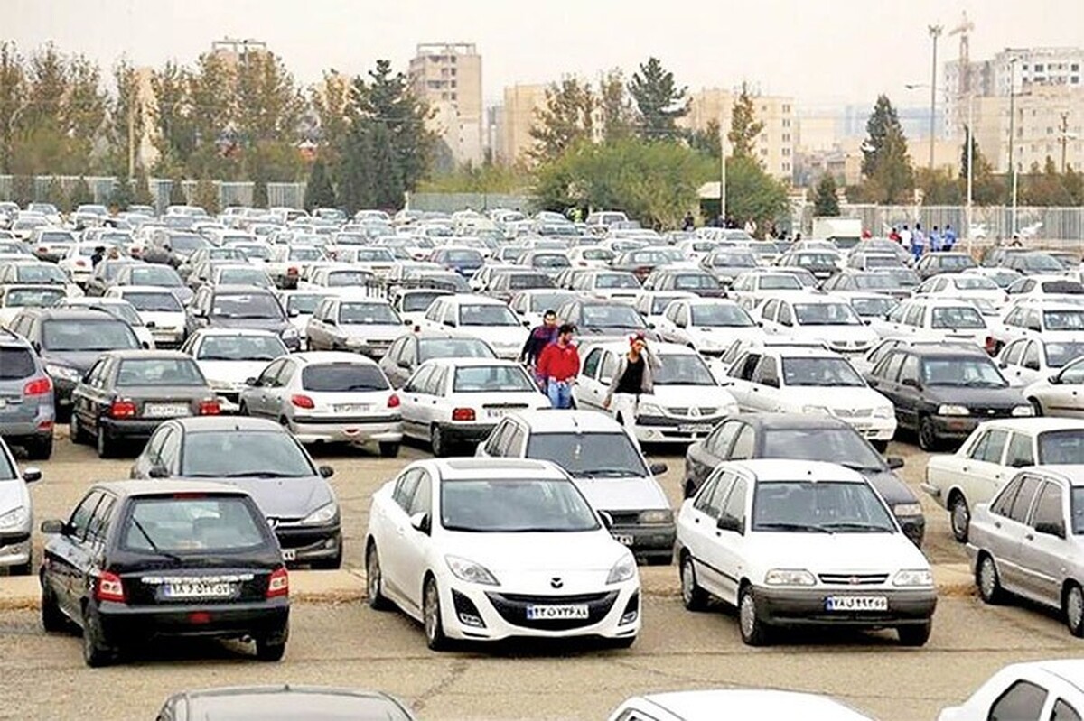 چرا بازار خودرو‌های زیر یک‌ میلیارد قفل است؟