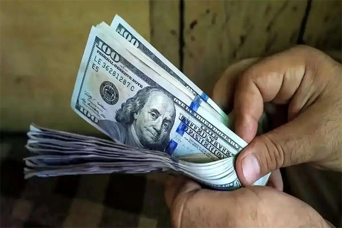 دلار آماده ورود به کانال ۱۰۸ هزار تومانی