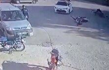 ویدئو تلخ سقوط موتورسوار روی سر زوج مسن منبع سایت کارنا