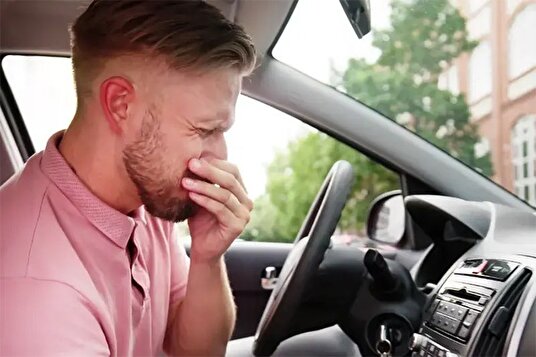 علت پخش بوی بنزین در داخل خودرو و راه‌های برطرف کردن آن