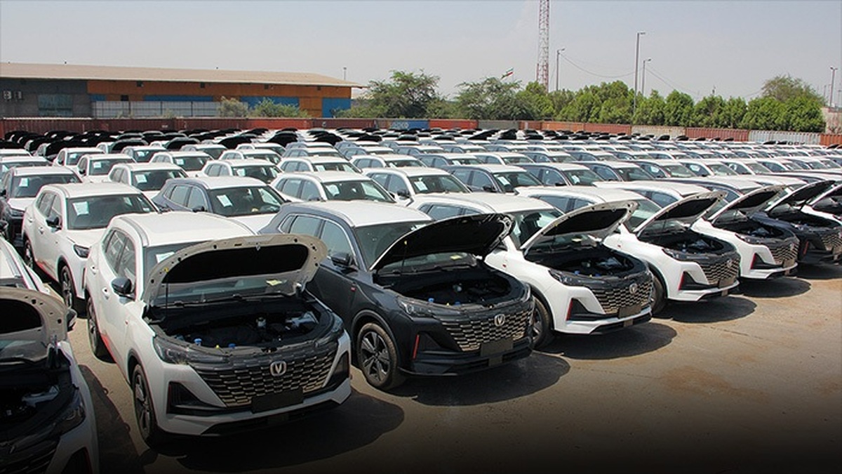 آیا بازار خودرو با کاهش تعرفه واردات رونق می‌گیرد؟