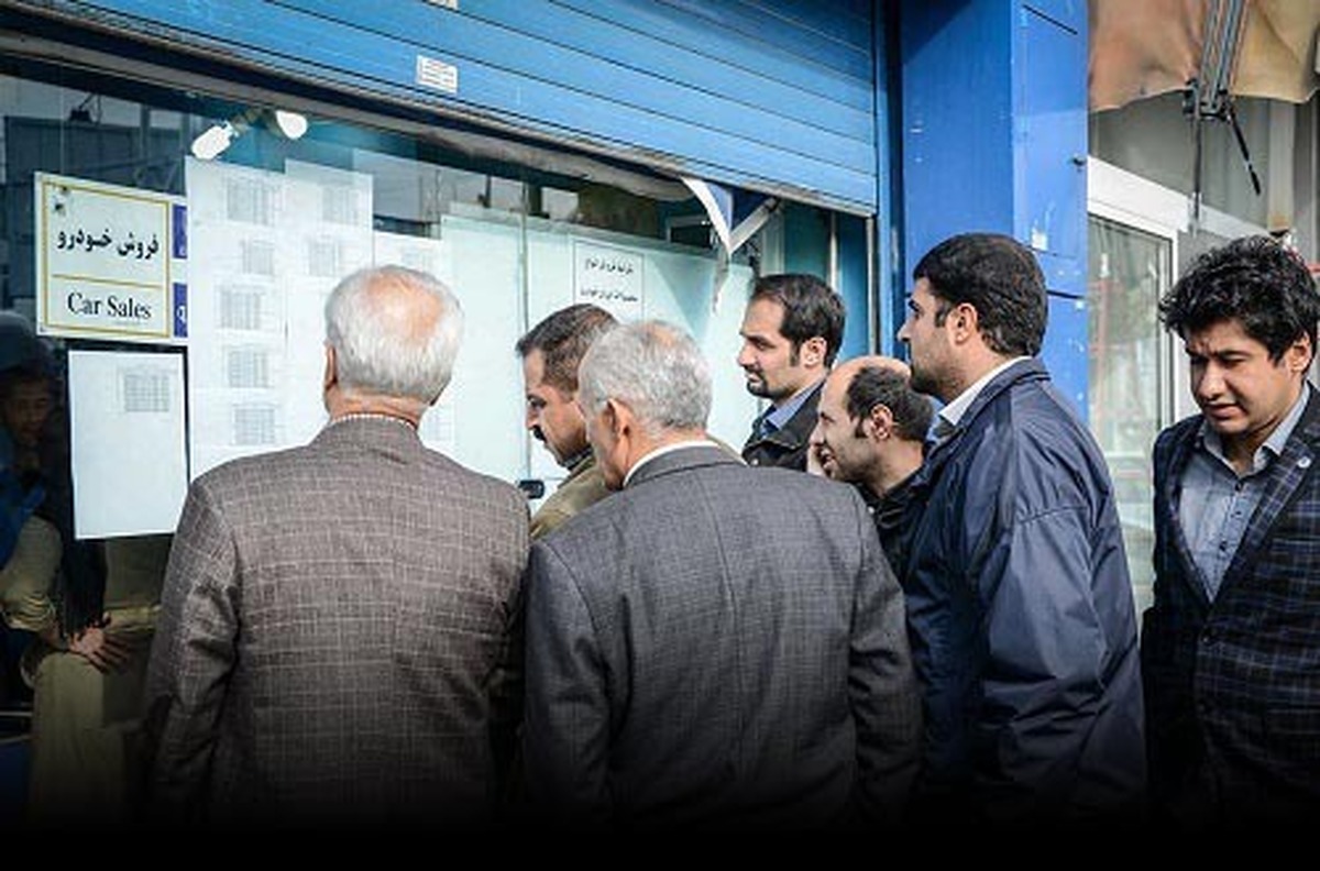 خودروسازان در قیمت گذاری و فروش خودرو حقوق مصرف کننده را رعایت کنند