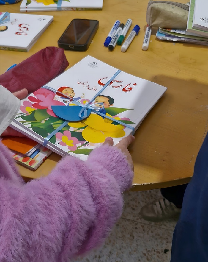 بازدید لوکانو از مدرسه صبح رویش