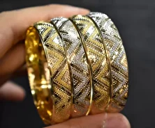 قیمت طلا و دلار تا این تاریخ گران‌تر می‌شود