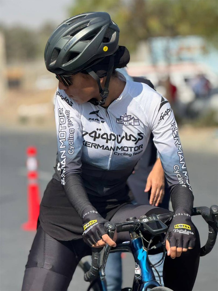 قهرمانی و رکورد شکنی برای بانوان دوچرخه سوار کرمان موتور+فیلم قهرمانی و رکورد شکنی برای بانوان دوچرخه سوار کرمان موتور+فیلم