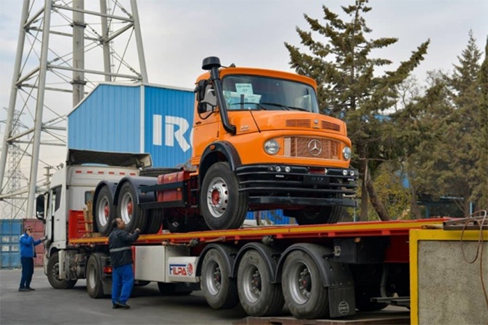 ارسال نخستین محموله صادراتی ایران‌خودرو دیزل به قاره آفریقا