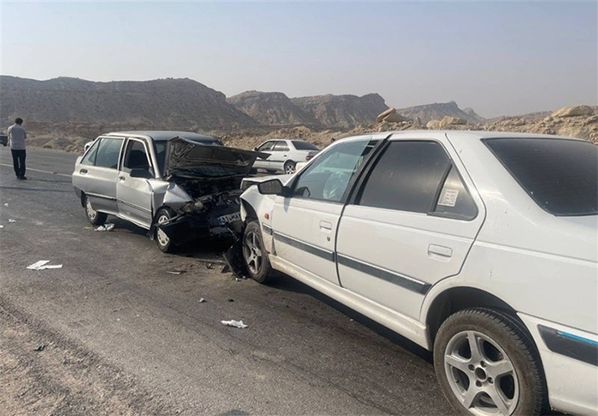 فیلم خودرویی که ۱۰۰ متر زیر تریلی کشیده شد!