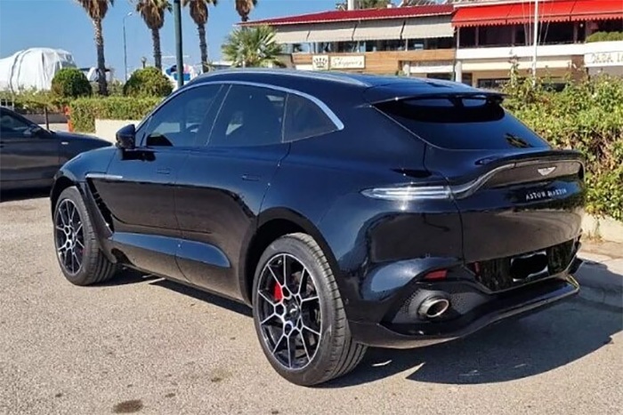 ماشین گرانقیمت و کمیاب طارمی سوژه یونانیها شد + عکس ماشین گرانقیمت و کمیاب طارمی سوژه یونانیها شد + عکس