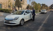 بازدید مدیرعامل کرمان موتور از سدان هیبرید ملی ایگل