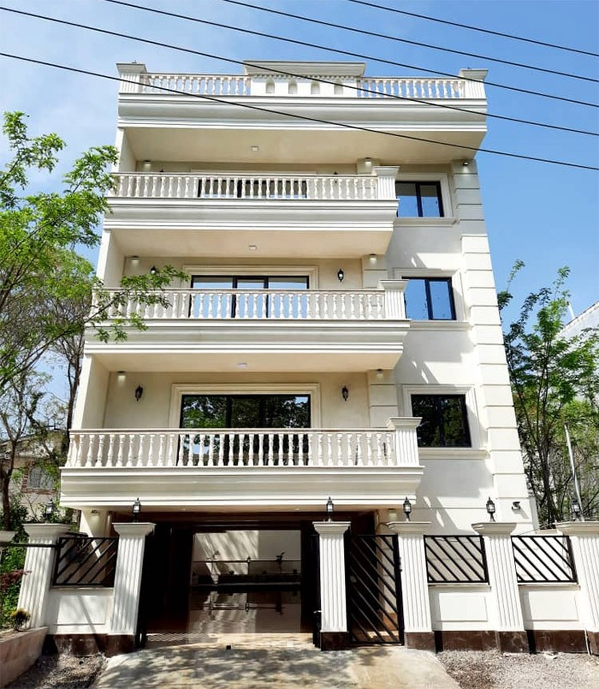 لیست قیمت جدید آپارتمان در شهر تهران ۱۴۰۴/۰۹/۰۲