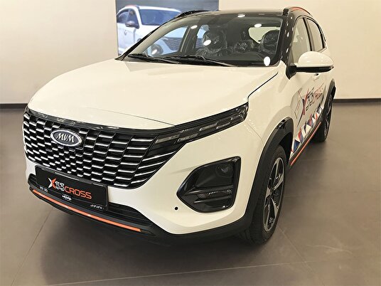 فروش ایکس ۳۳ کراس اتوماتیک مدیران خودرو آغاز شد