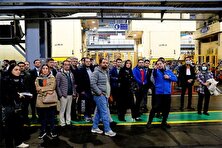 منتقدان ایران خودرو از خطوط تولید بازدید کردند