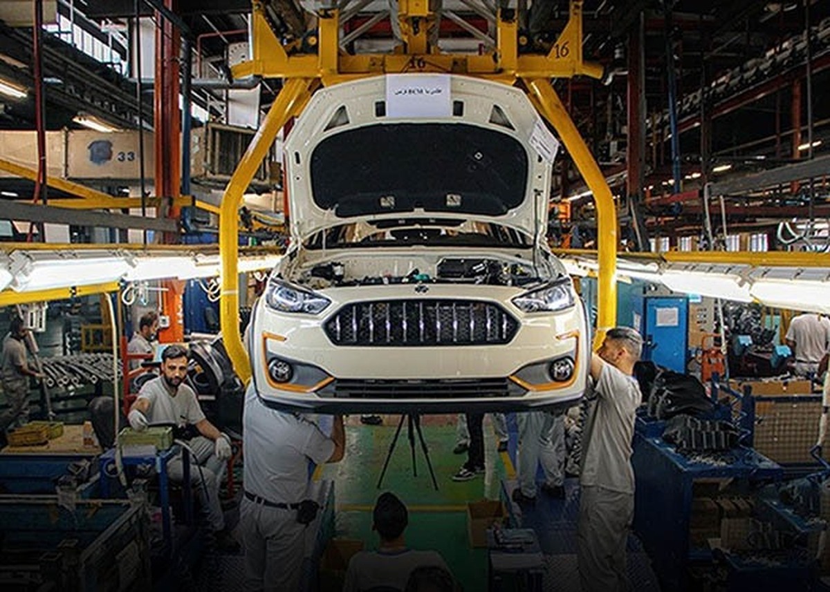 قطعه سازان و خودروسازان با سهم داخلی سازی بالاتر در الویت تخصیص ارز قرار بگیرند