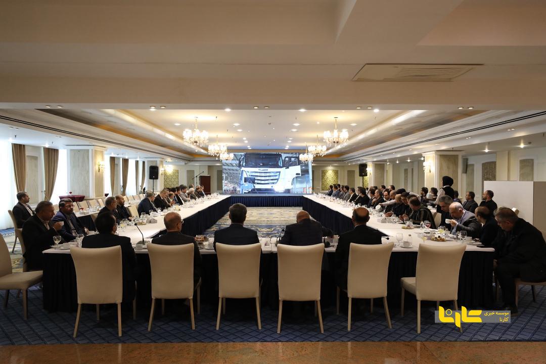 تکریم مشتریان اصل راهبردی گروه بهمن است تکریم مشتریان اصل راهبردی گروه بهمن است