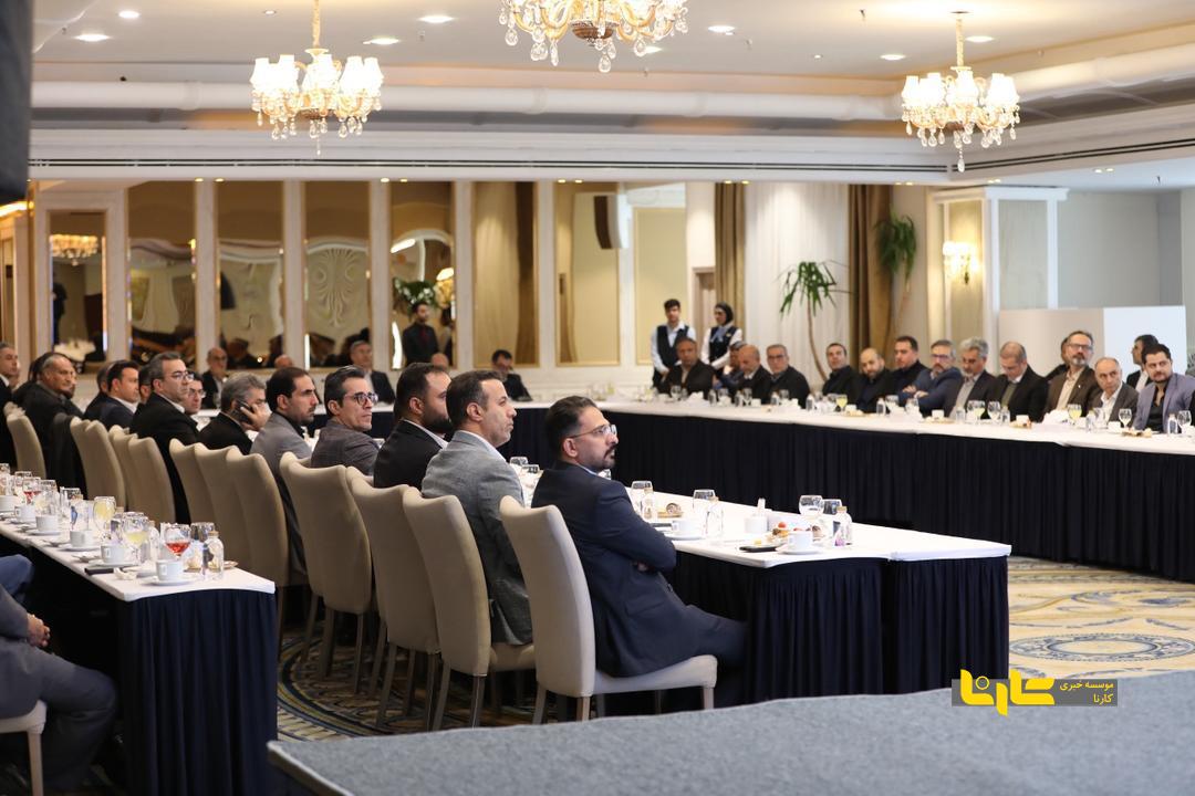 تکریم مشتریان اصل راهبردی گروه بهمن است تکریم مشتریان اصل راهبردی گروه بهمن است