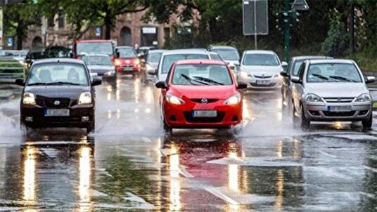 در برف و باران چطور رانندگی کنیم؟