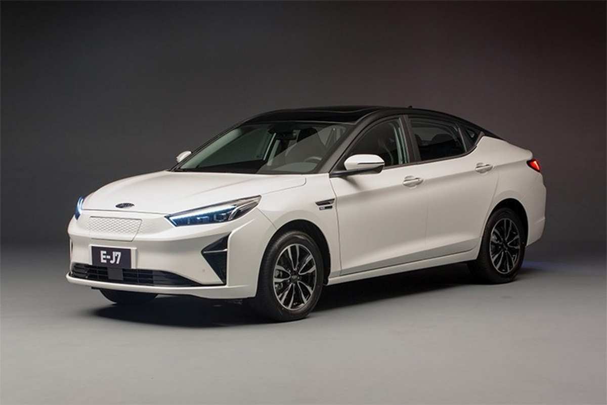 قیمت خودرو‌های کرمان موتور امروز چهارشنبه ۵ آذر ۱۴۰۴