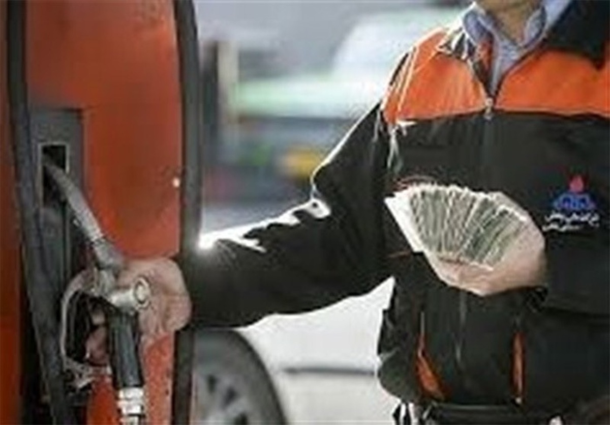 قطع سهمیه بنزین خودرو‌های جدید خلاف قانون است